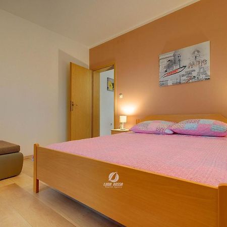Apartment Mladenka Pula Dış mekan fotoğraf