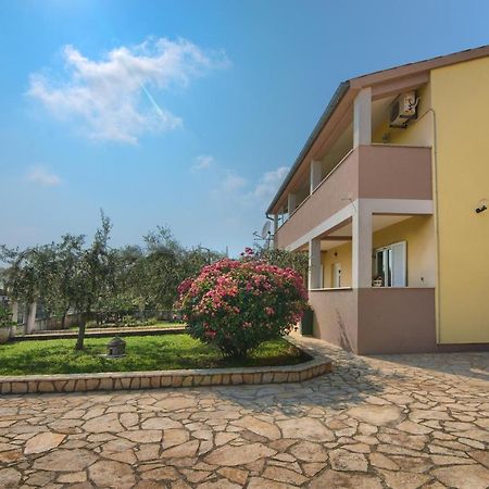 Apartment Mladenka Pula Dış mekan fotoğraf