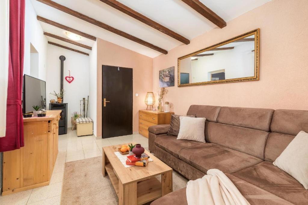Apartment Mladenka Pula Dış mekan fotoğraf