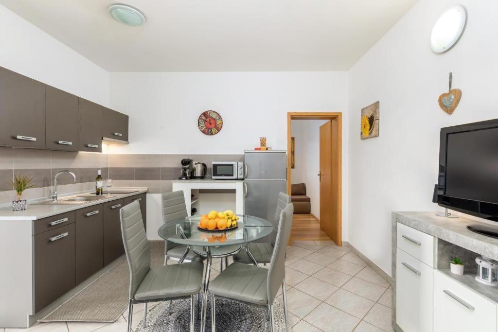Apartment Mladenka Pula Dış mekan fotoğraf