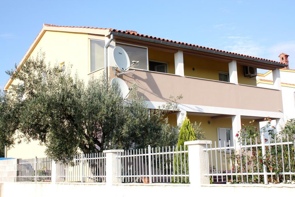 Apartment Mladenka Pula Oda fotoğraf