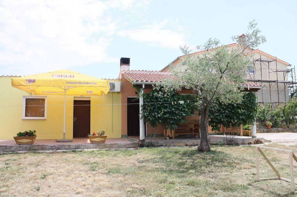 Apartment Mladenka Pula Dış mekan fotoğraf