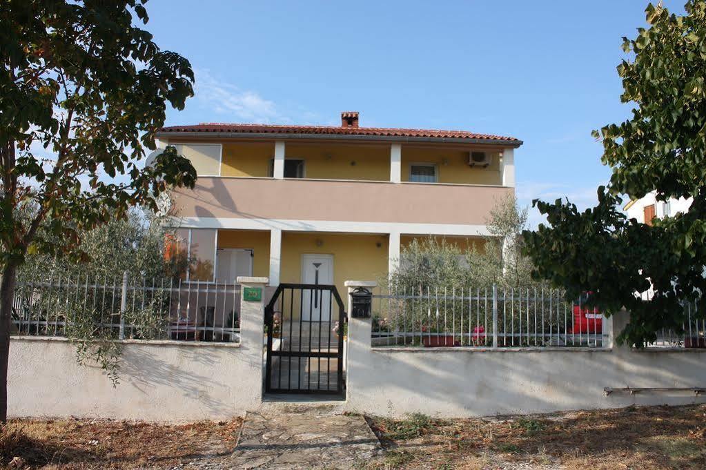 Apartment Mladenka Pula Dış mekan fotoğraf
