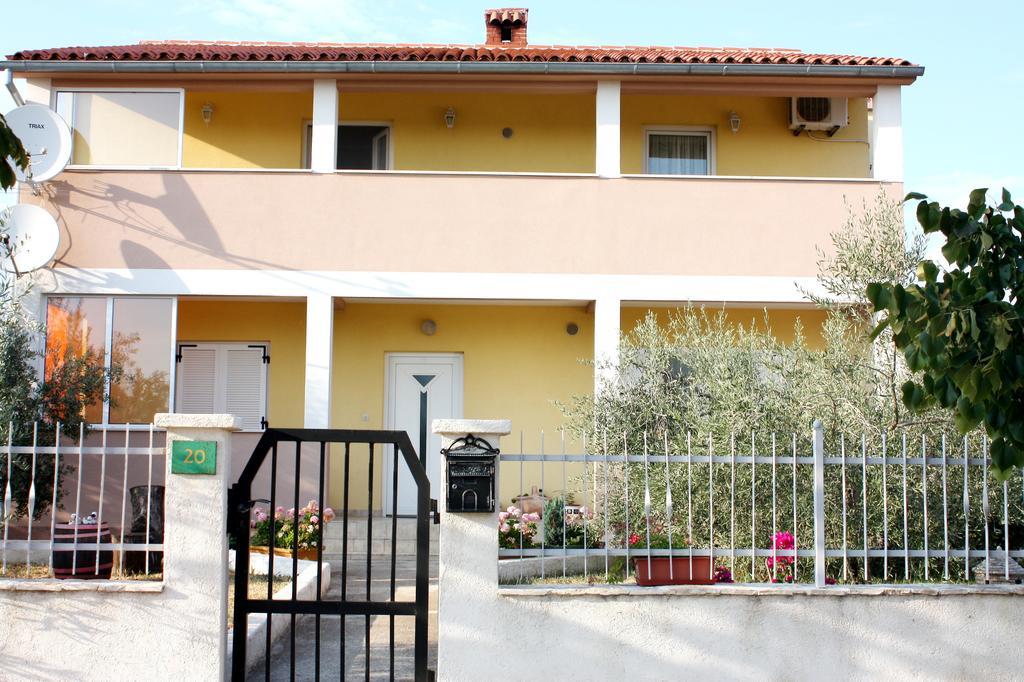 Apartment Mladenka Pula Oda fotoğraf