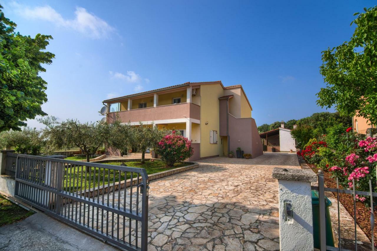 Apartment Mladenka Pula Dış mekan fotoğraf
