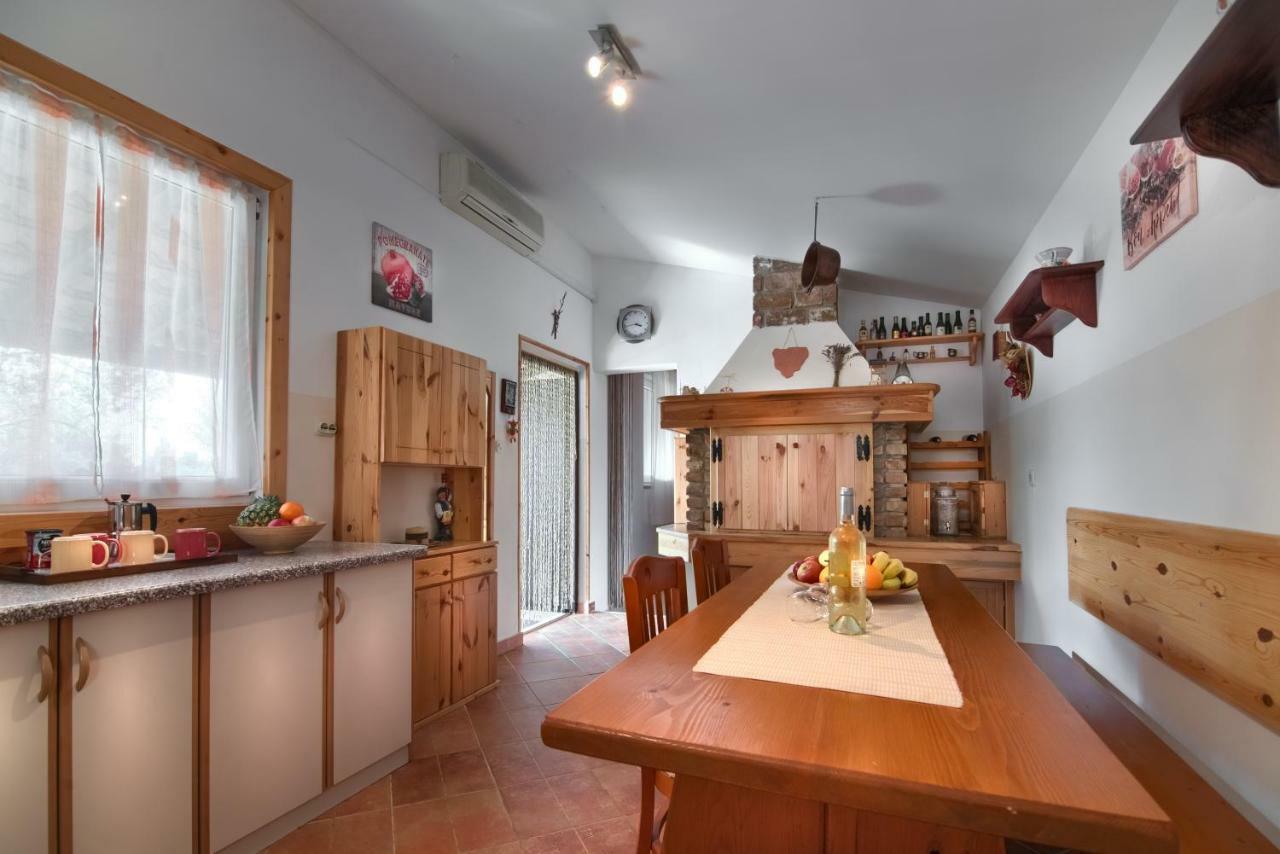 Apartment Mladenka Pula Dış mekan fotoğraf