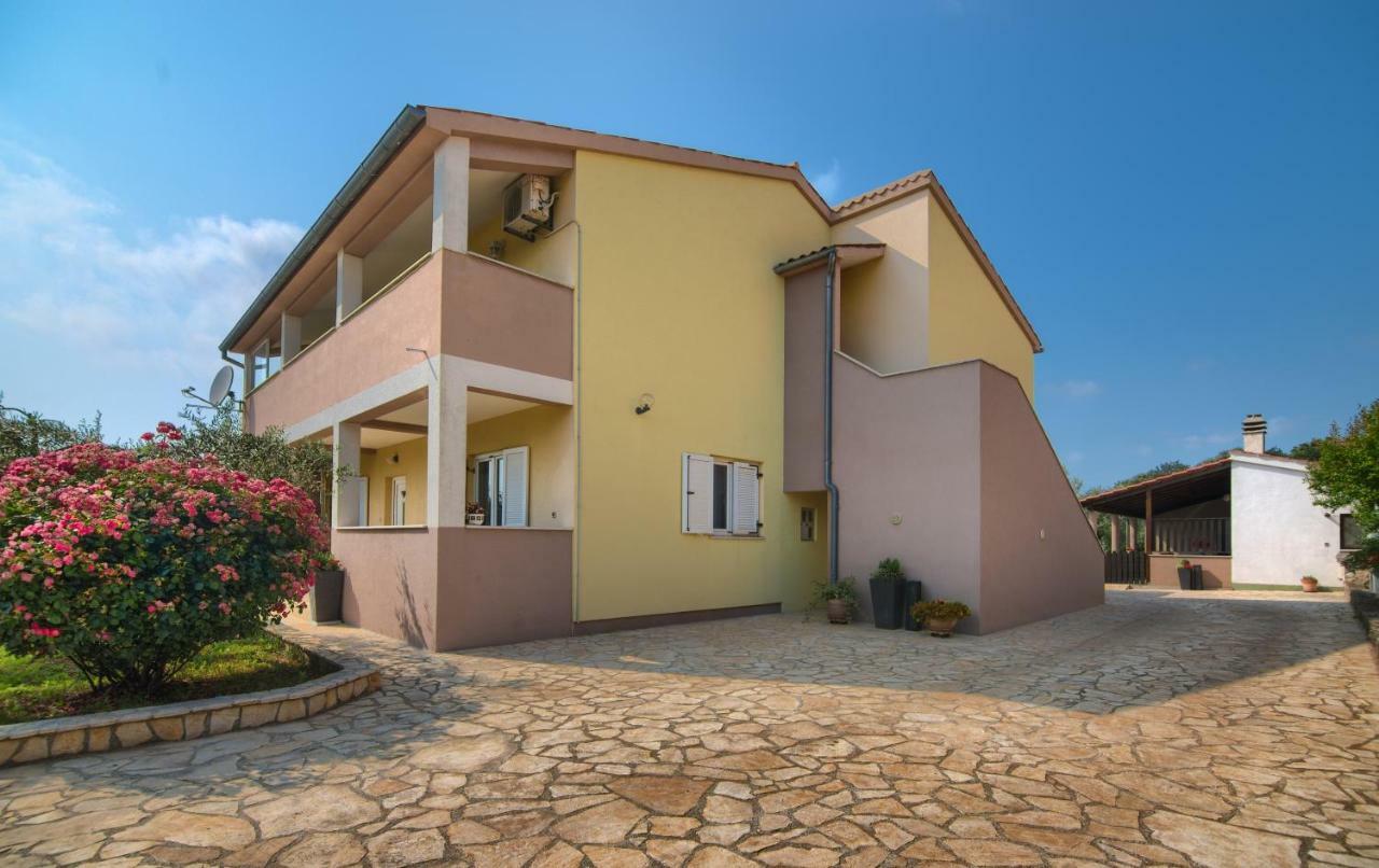 Apartment Mladenka Pula Dış mekan fotoğraf