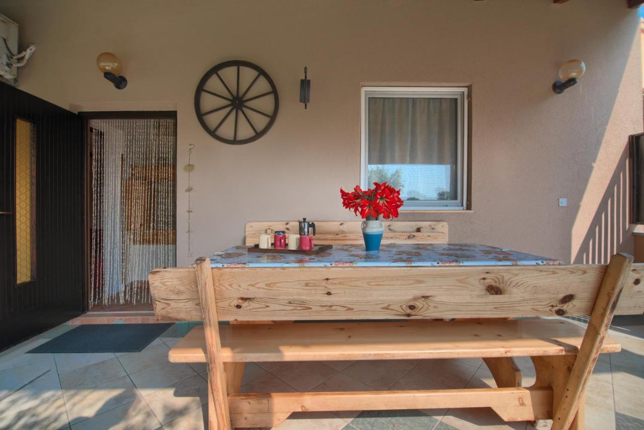 Apartment Mladenka Pula Dış mekan fotoğraf